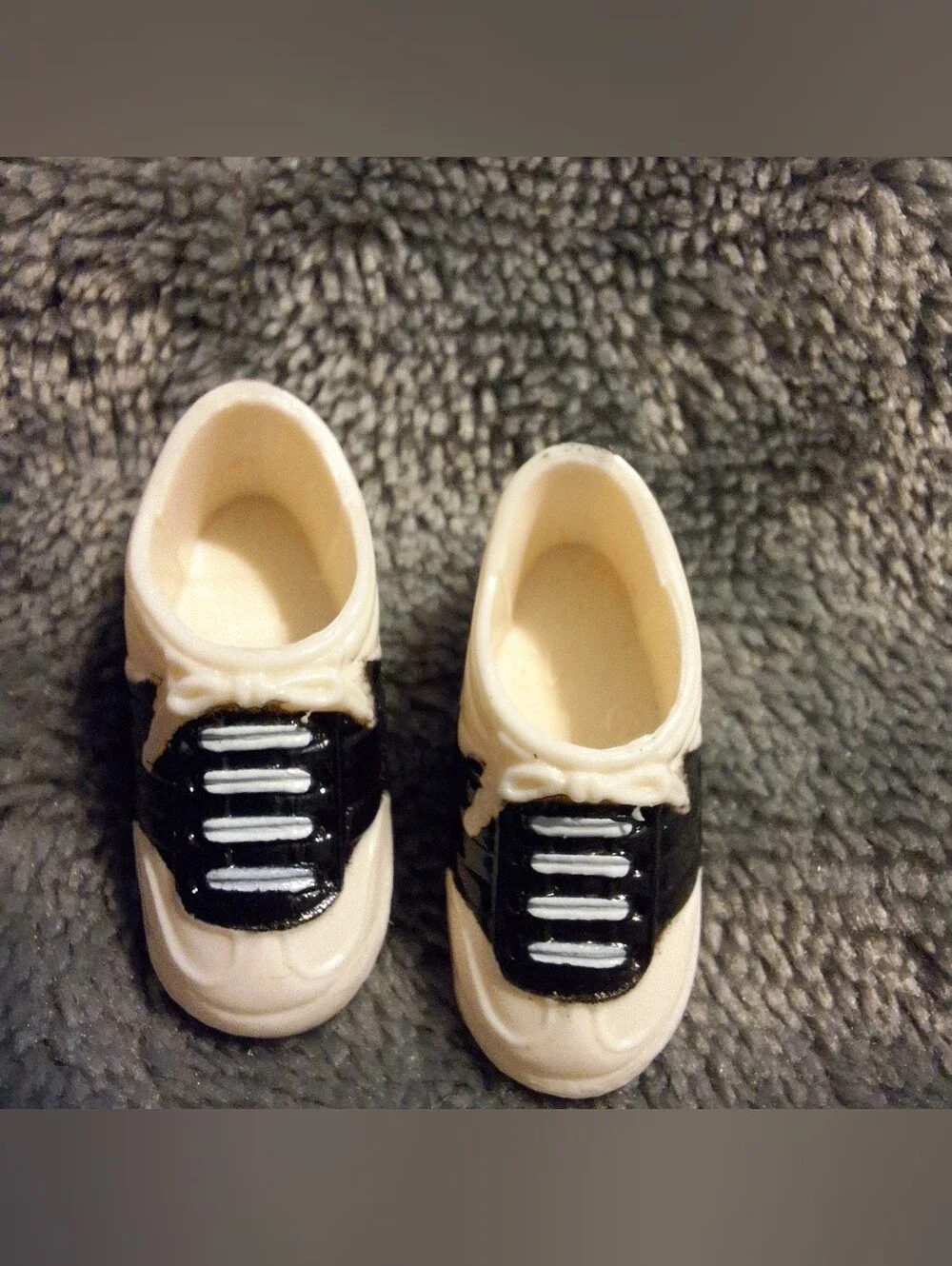 Vintage Black & White Saddle Shoes~1998 Coca-Cola Car Hop Waitress Barbie